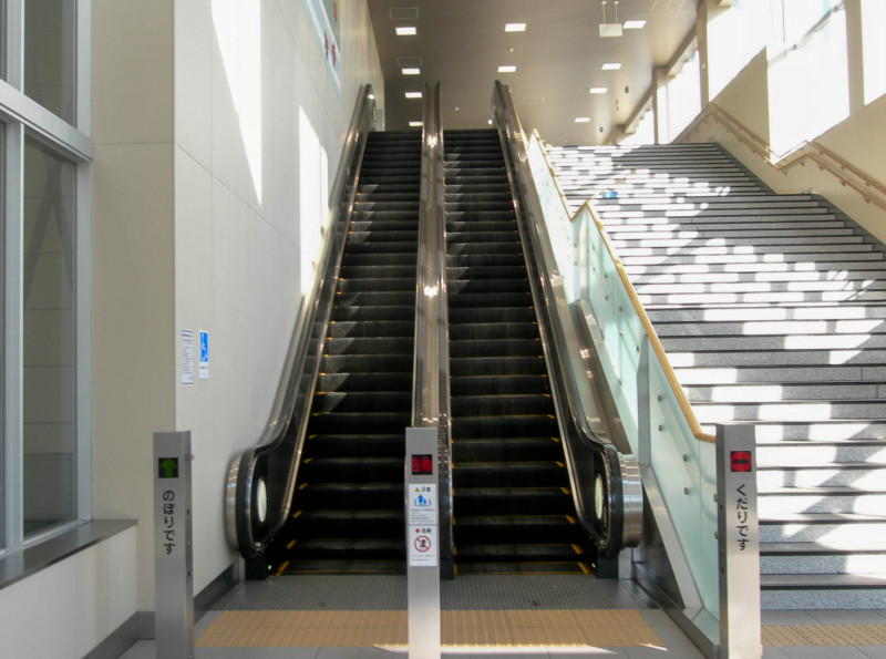 escalator jiko