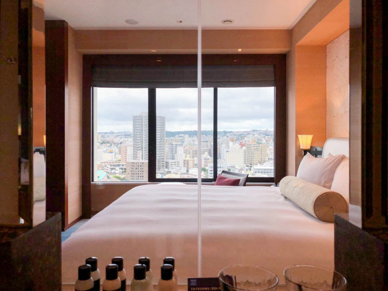 hyatt regency naha okinawa suite king 201804 6