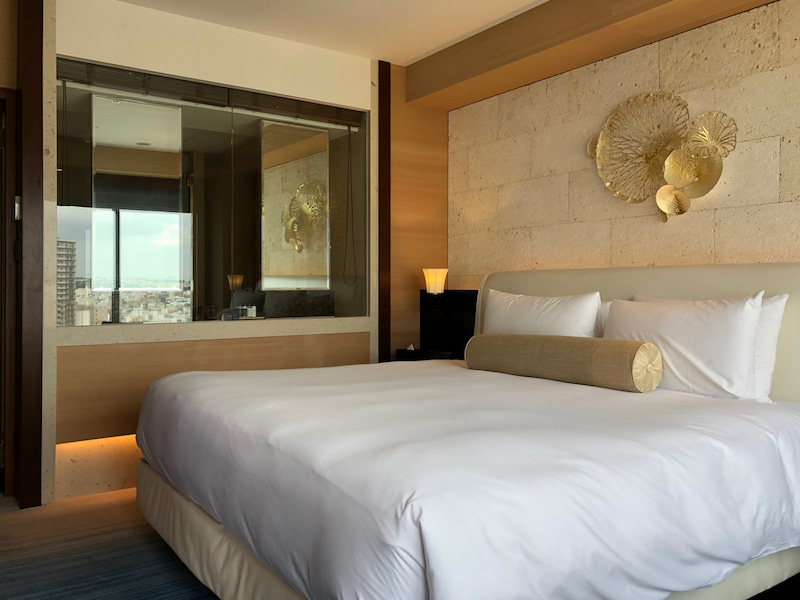 hyatt regency naha suite king 201812 4